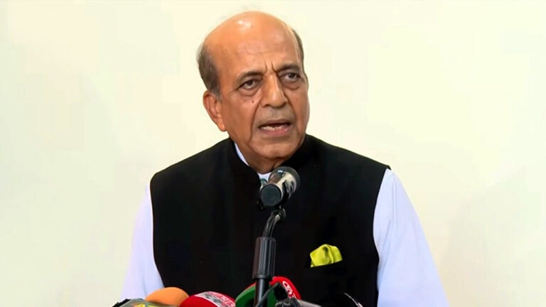 ‘শেখ হাসিনাকে ঢুকতে দেয়া ছাড়া ভারতের হাতে আর কোনো উপায় ছিল না’