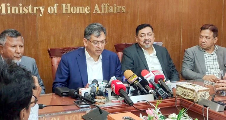 রাজনৈতিক পরিচয়ে কারও প্রতি বৈষম্য করা হবে না: স্বরাষ্ট্রমন্ত্রী