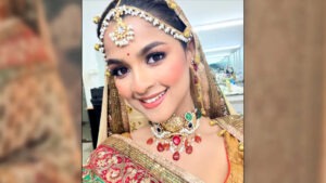 হঠাৎ কনের সাজে সাদিয়া আয়মান