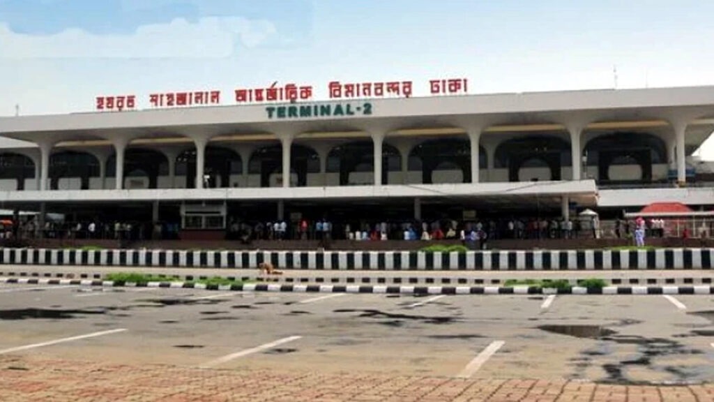 শাহজালাল বিমানবন্দরের স্টোর বিল্ডিংয়ে আগুন